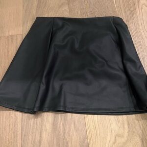 Elegant Black Skirt